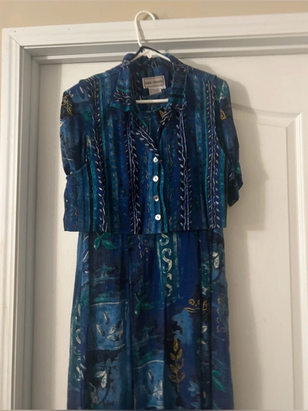 karin stevens Blue Patterned Button-Front Maxi Dress with Gold Detail